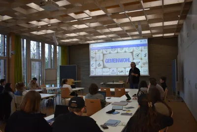 Das Pyramid 2026 Team im Umweltbildungszentrum